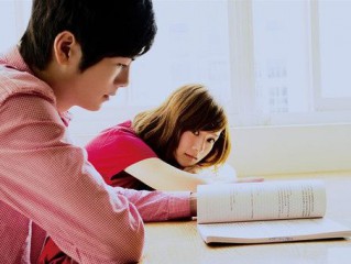 能不能将你我用不离不弃来形容_2012最牛个性签名