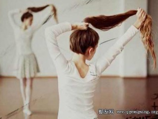 幸福签名: 梦里出现的人,醒来就该去见他.-女生签名