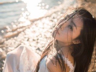 送给失恋的你 恋爱就像风来无影去无踪不会为任何人停留