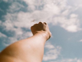 诗句个性签名生活精选年 你若几度轮回奈何桥下望几回