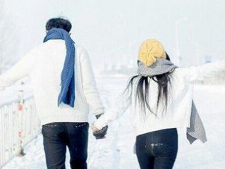 个性签名甜蜜梦幻幸福签名 轻易地占据我所有思绪