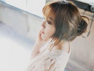 关于爱情的个性签名幸福的句子 那些你很冒险的梦我陪你去疯