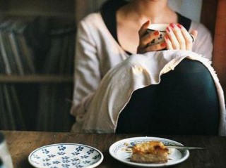 关于失恋的伤感个性签名女生精选 结束却那么不明不白