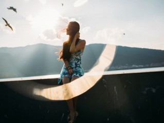 精选个性签名大全最新版 青春就像一场盛大的烟火