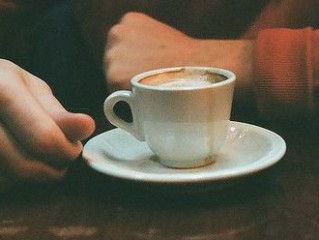 伤感个性英语签名带翻译短句子 Miracles happen every day
