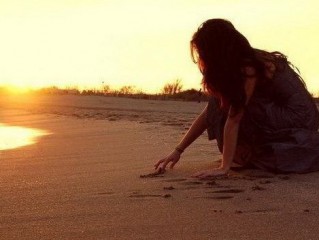 最牛的悲伤qq个性签名_37°的体温流下-37°的眼泪
