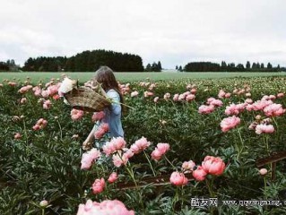 女生签名: 原来真有闺蜜抢男友这事儿 我信了。-女生签名