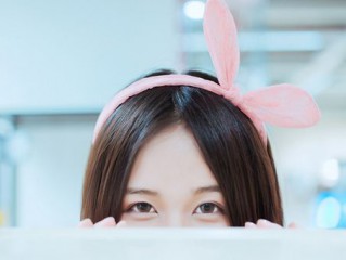 唯美动听的爱情个性签名 如果没有你我拿什么伤害我自己