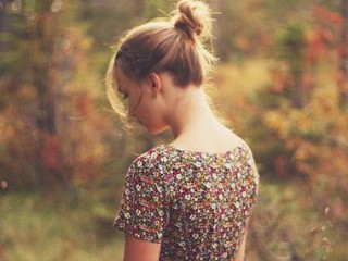 关于爱情的英语个性签名带翻译 I may not love you anymore