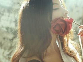最新版一句话歌词个性签名 内心纠结的对和错