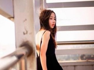 热恋中的个性签名英文带翻译 你的名字伴我生老病死