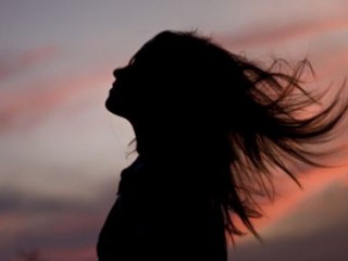个性签名伤感女生冷漠今日最新 我是个懒人感情也只图个安稳