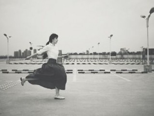 与爱情有关的唯美签名 微风轻轻起我好喜欢你