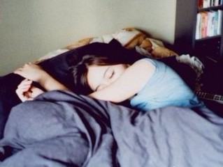 失恋的个性签名女生辛酸 听说你心里换了一个人