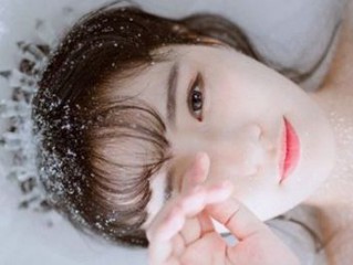 最新版超拽个性签名 我的坟墓还不需要你来上香