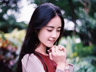 唯美小清新女生个性签名精选 你是谁朝思暮想的笔尖少年