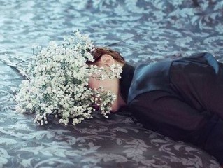 超拽的校园个性签名很幽默的 你喜欢什么样的老师