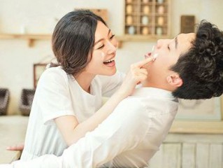 情侣说说心情短语 世界那么大我想去看看