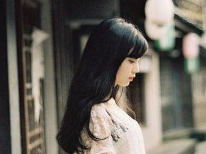 有点小忧伤的伤感个性签名 以温暖美好姿态留在我的记忆