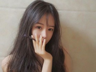 原创分手后女生超拽的个性签名大全 每个成功的女人背后