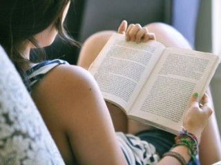 带无所谓的个性签名大全年 防备了别人孤单了自己