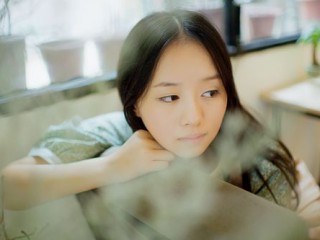 失恋伤感qq个性签名 明知道我不善言辞不懂挽留为什么你还要走