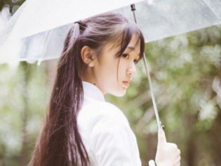 女生个性经典签名最新版的 没有大富大贵但是也不缺钱花